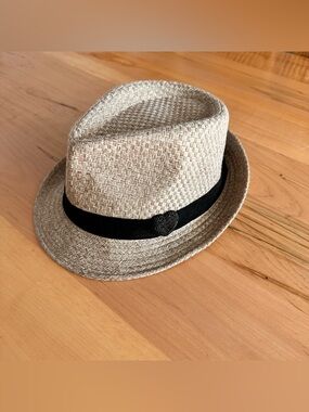 Fedora hat
